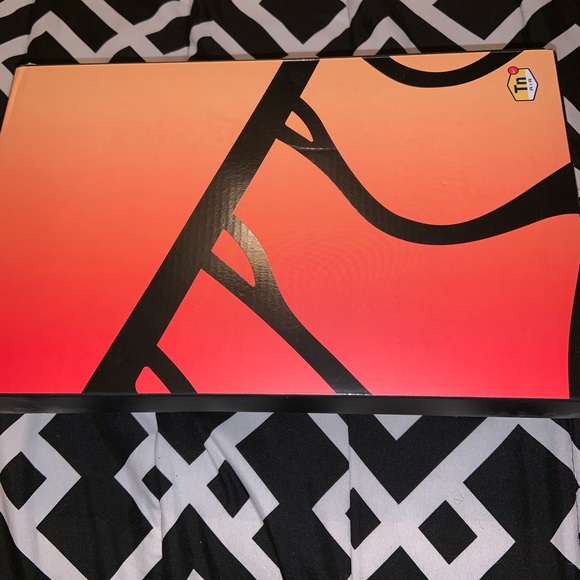 Nike Air Max Plus ( size 7 ) - Picture 2 of 4